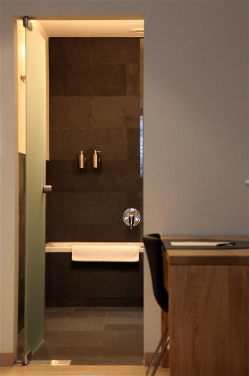 Boardhousing Apartment *